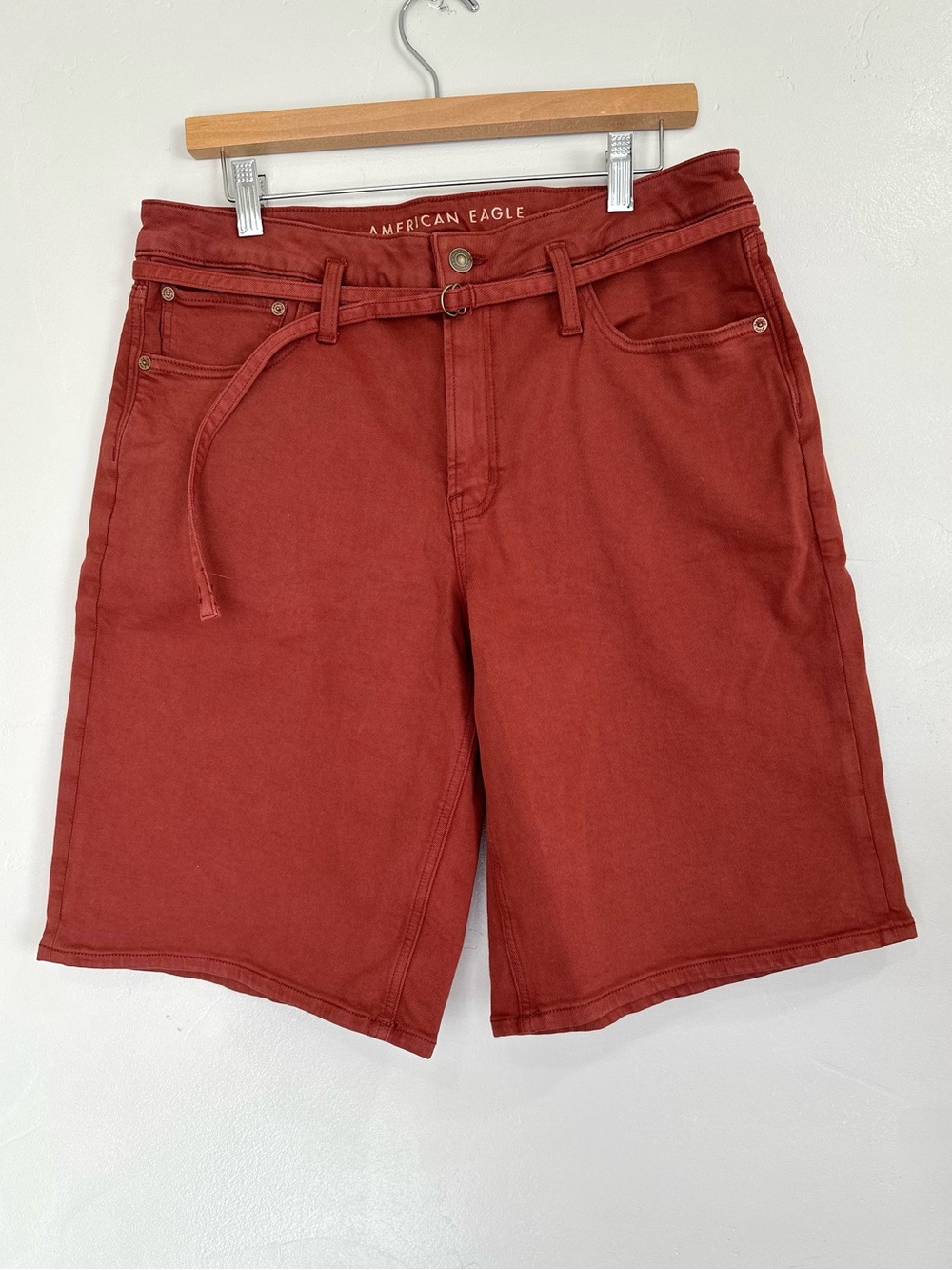 AE Stretch High-Waisted 11" Jort |
American Eagle Sz 8 NWOT